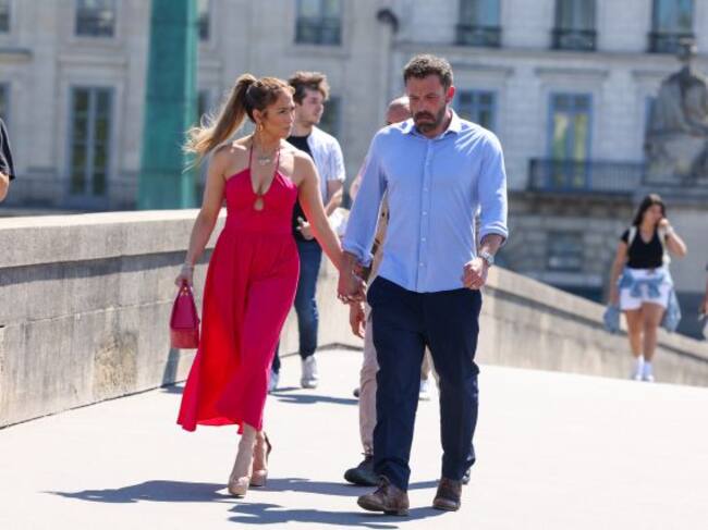 La pareja paseando en una de sus salidas por la ciudad.