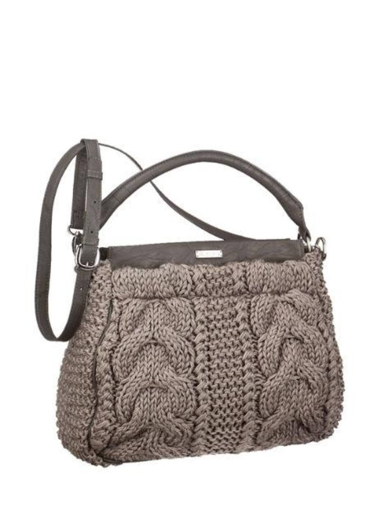 Bolso de asa corta de la firma Valentino. En color gris y con cuatro bolsillos.