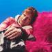 Ed Sheeran pulsa 'PLAY' en un nuevo capítulo hacia el pop más vibrante y pegadizo