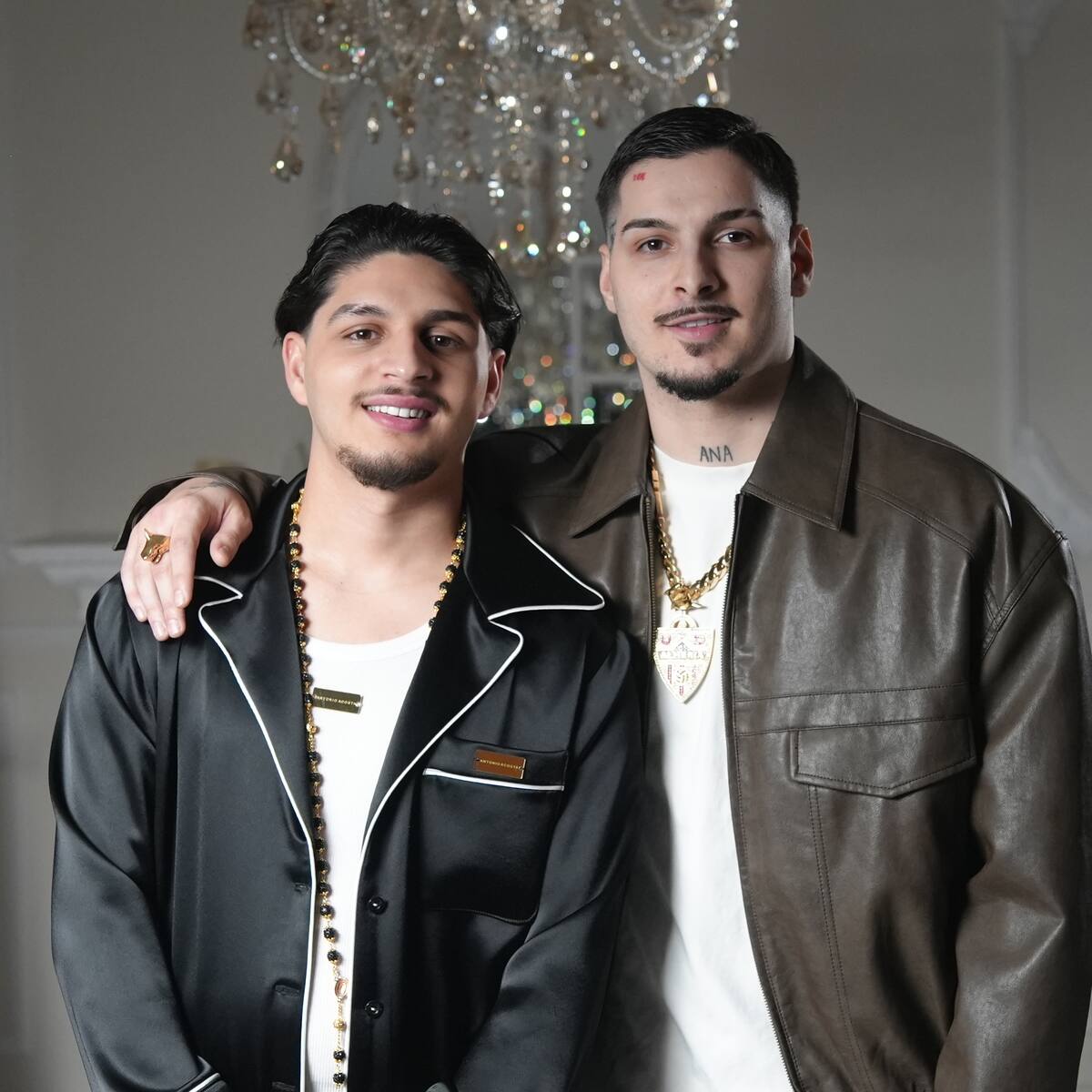 Samueliyo y RVFV se unen en 'Debilidad', un himno para los más románticos