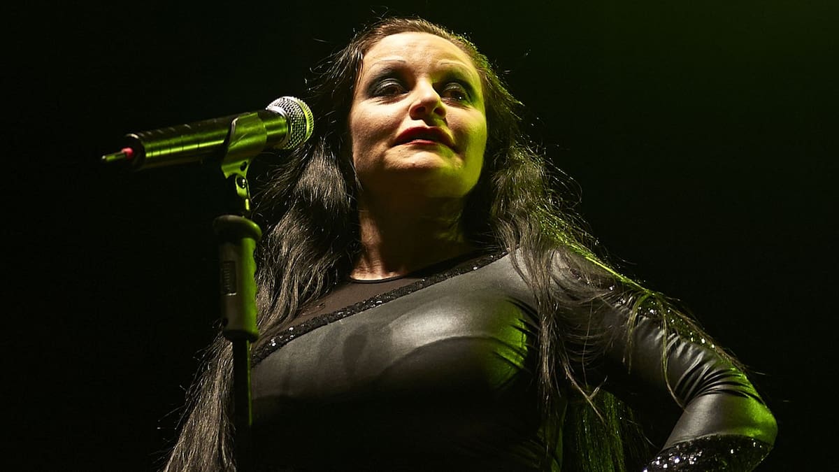 Piensa en positivo de Fangoria, himno del Orgullo 2020