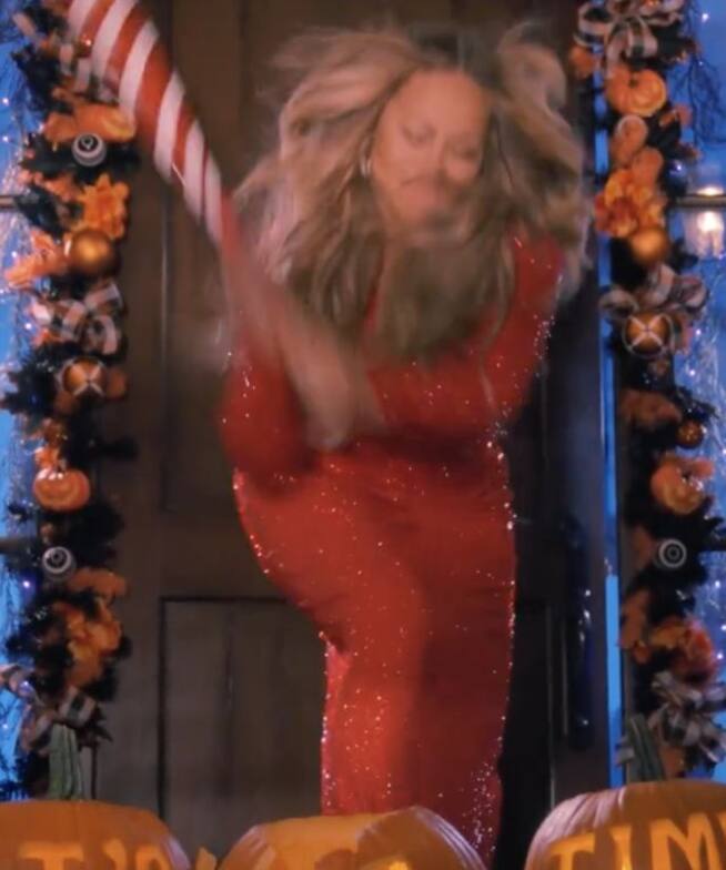 Mariah Carey inaugura la Navidad rompiendo calabazas en Instagram