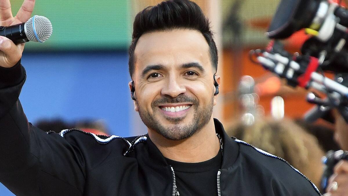 Luis Fonsi ya está ‘de veraneo’ tras el estreno de Pues