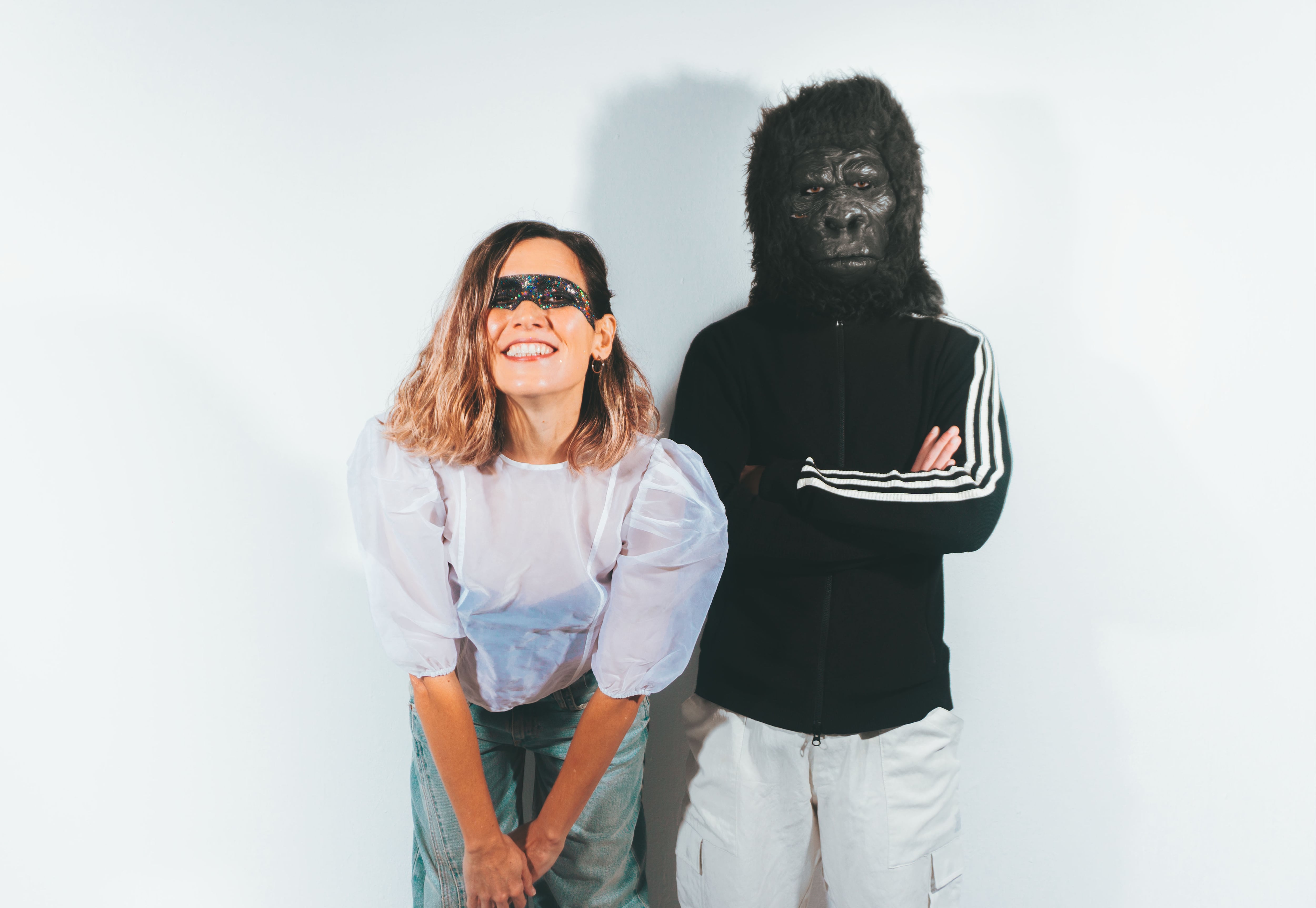 ELYELLA en una sesión de fotos