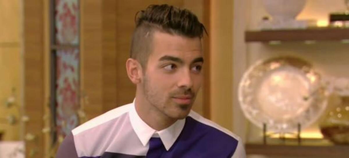 ¿Con quién anda Joe Jonas?
