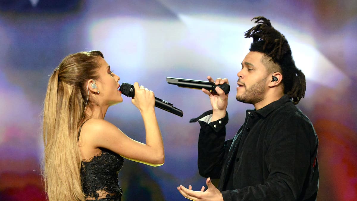 ¿Nueva colaboración? The Weeknd desata rumores sobre una posible quinta canción con Ariana Grande