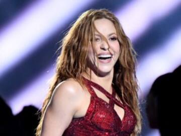 Shakira vuelve al estudio: “Cocinando algo”