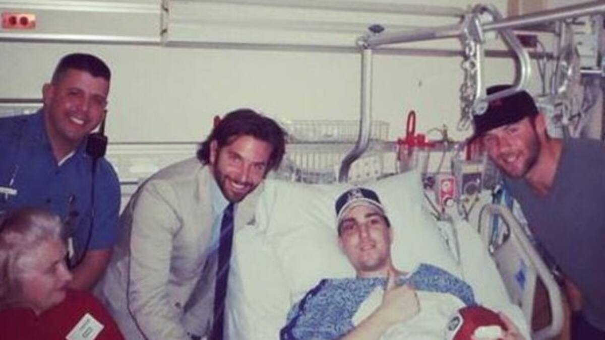 Bradley Cooper visitó a uno de los heridos del atentado en Boston