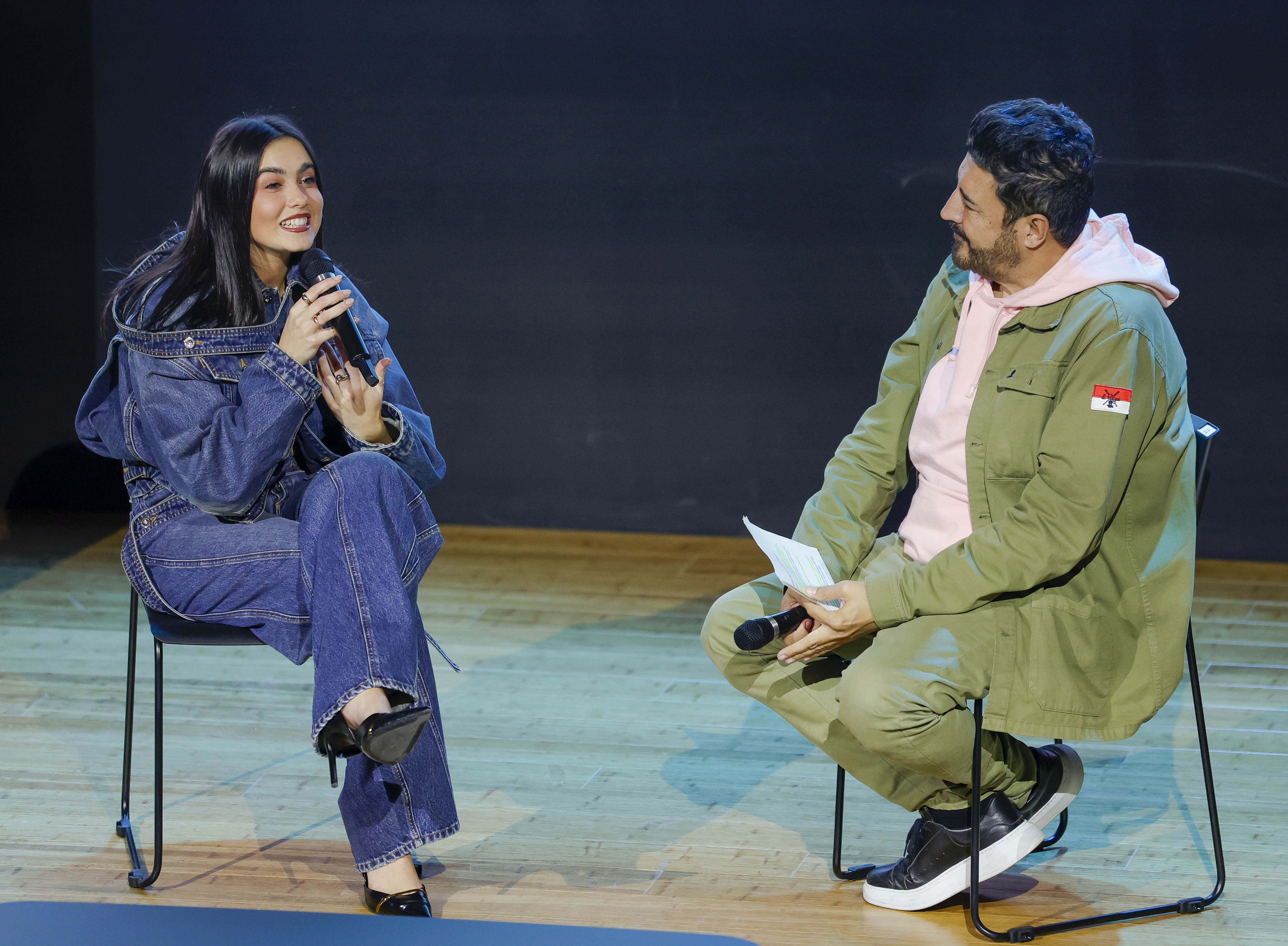 Chiara Oliver y Tony Aguilar en LOS40 TALKS x BIME en Valencia // David González