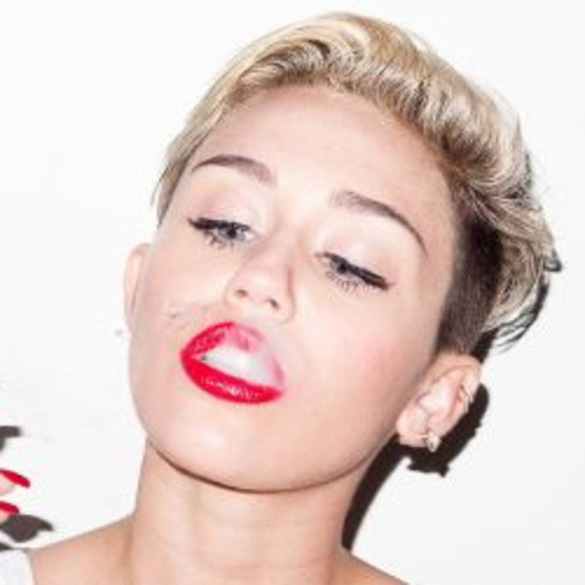 La primer promo de los MTV VMAs 2015 con Miley Cyrus ya genera polémica