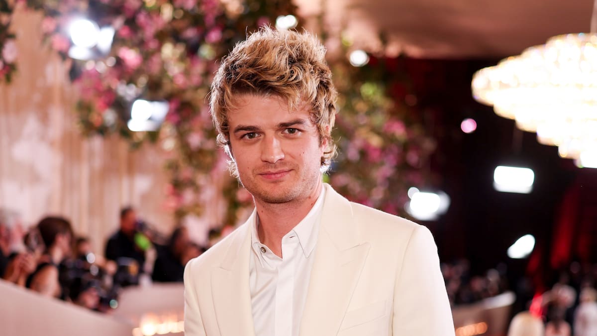 ¿De la televisión a la lista? Djo ('Stranger things') es candidato con 'End of beginning'