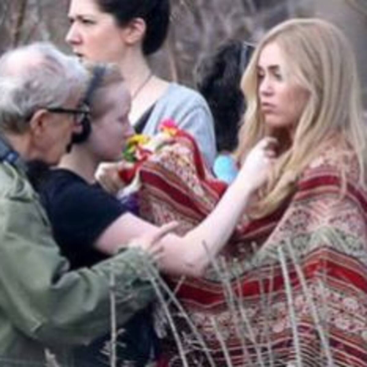 Así es el trailer de la serie de Woody Allen protagonizada por Miley Cyrus