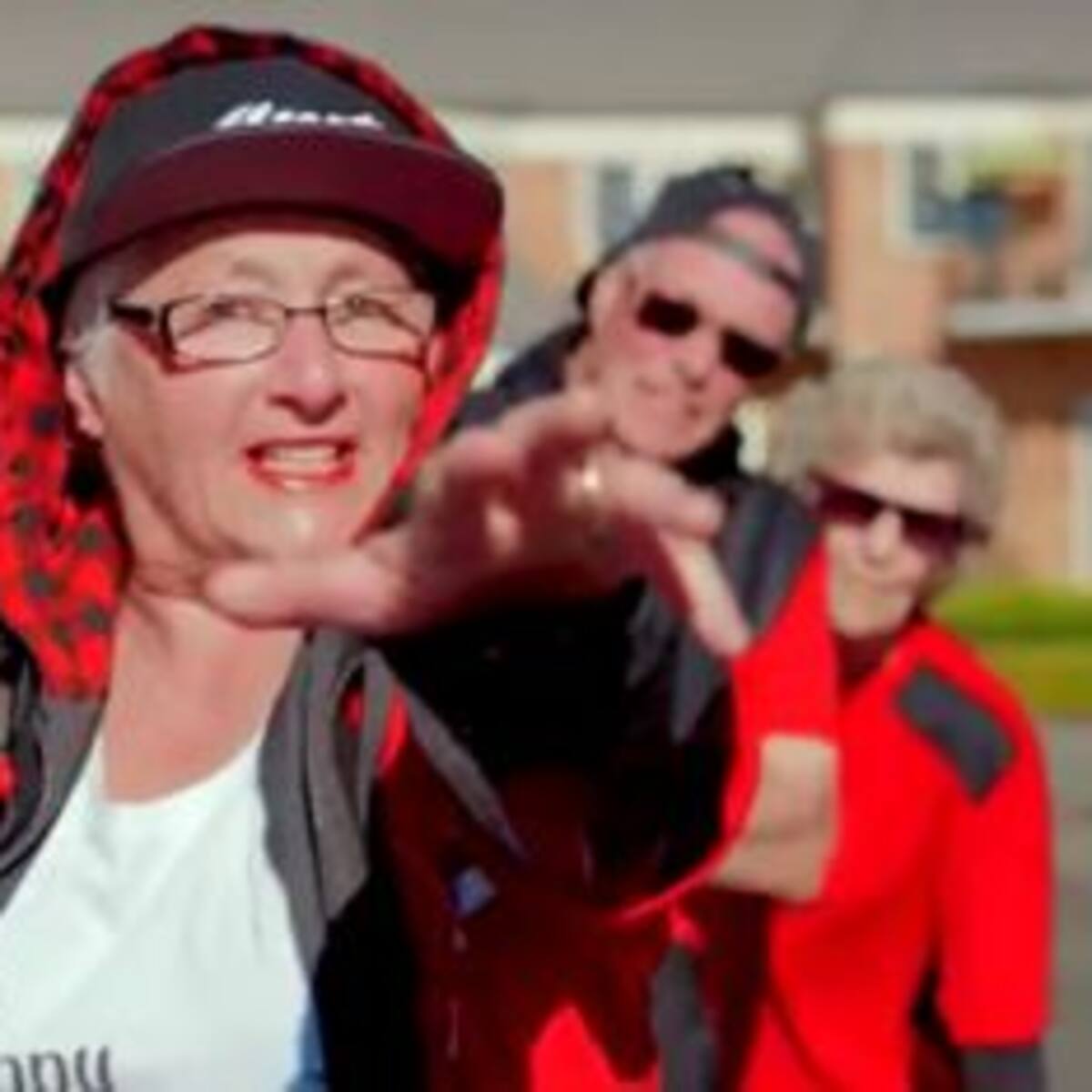 Estos abuelos hicieron la mejor versión del video de “Shake it Off”