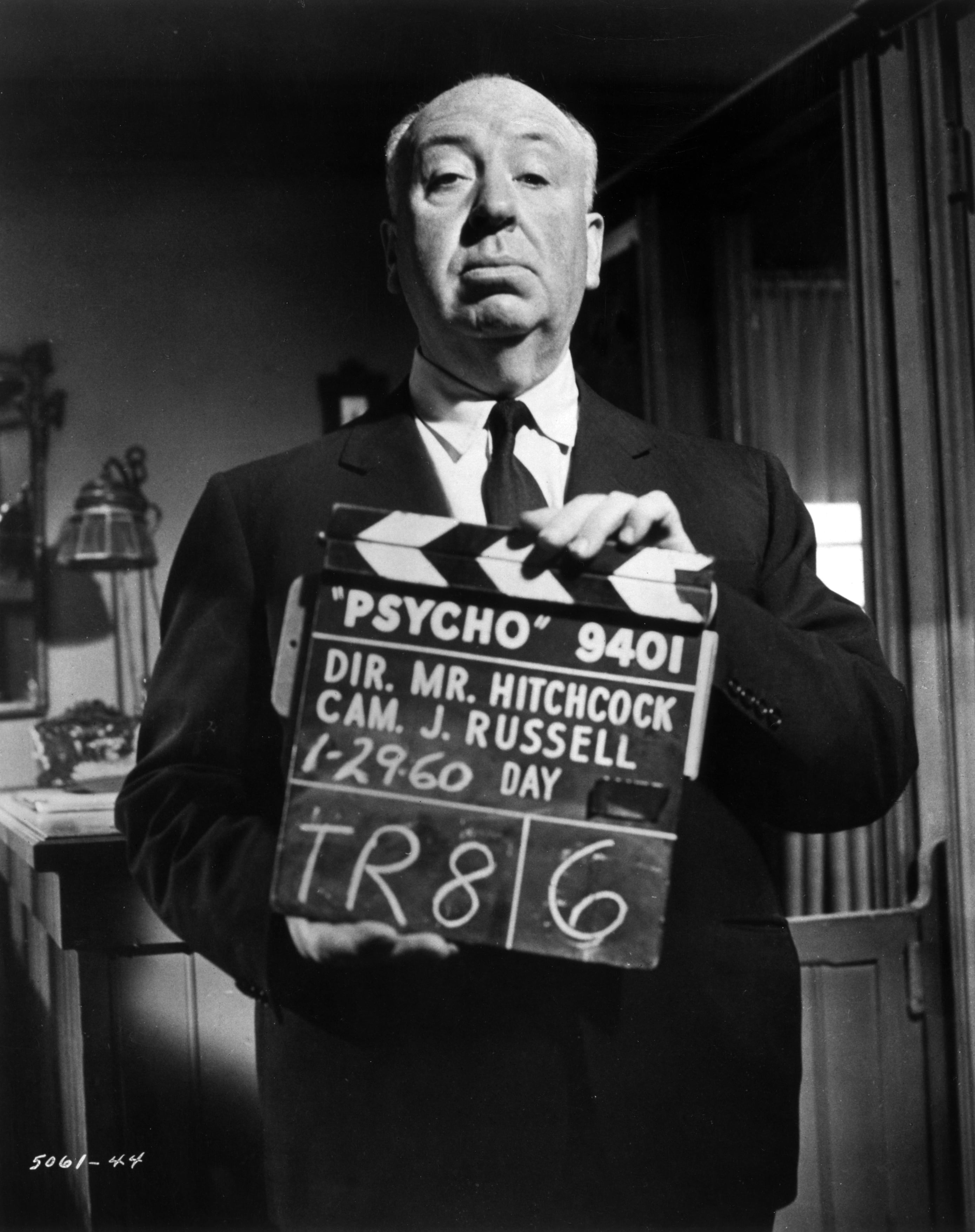 El director Alfred Hitchcock durante el rodaje de &#039;Psicosis&#039; en 1960.