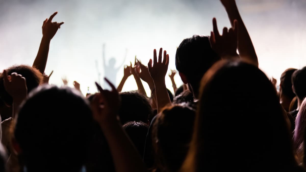 ¿Qué es shoegaze, glitch pop o aggro? Chris DeVille, periodista experto en indie, nos explica el significado de estos y otros términos de la escena