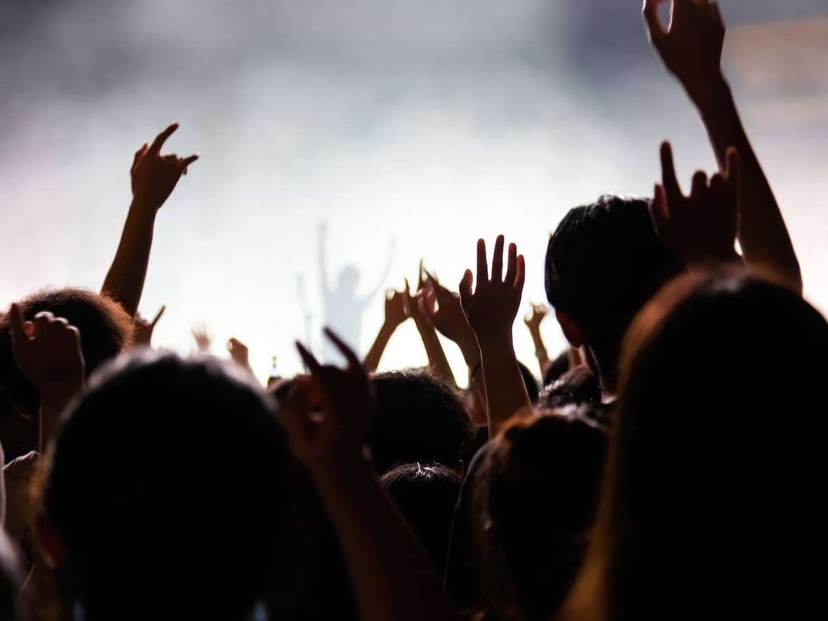 ¿Qué es shoegaze, glitch pop o aggro? Chris DeVille, periodista experto en indie, nos explica el significado de estos y otros términos de la escena