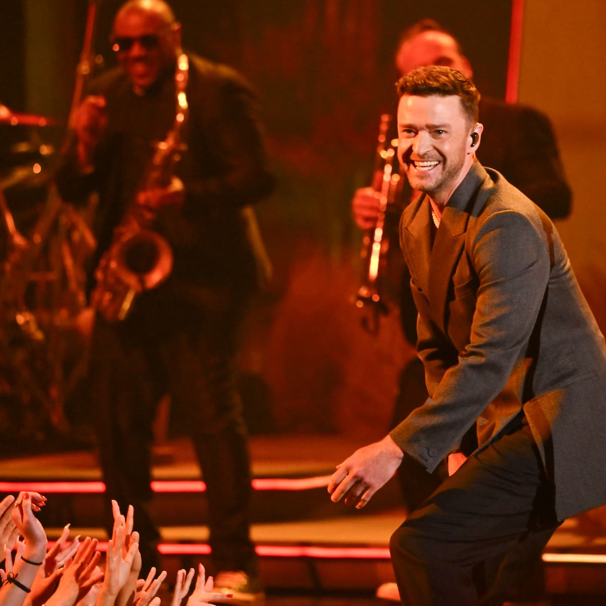 Jay-Z revoluciona París con Justin Timberlake: así fue el reencuentro para cantar su icónica colaboración