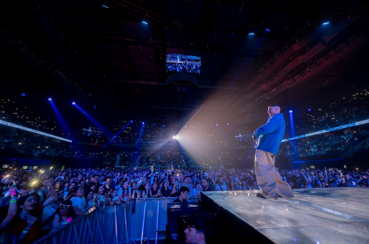 Asturias ha aterrizado en LOS40 Primavera Pop de Madrid de la mano de un artista al que le encanta mezclar todo tipo de géneros musicales: Enol