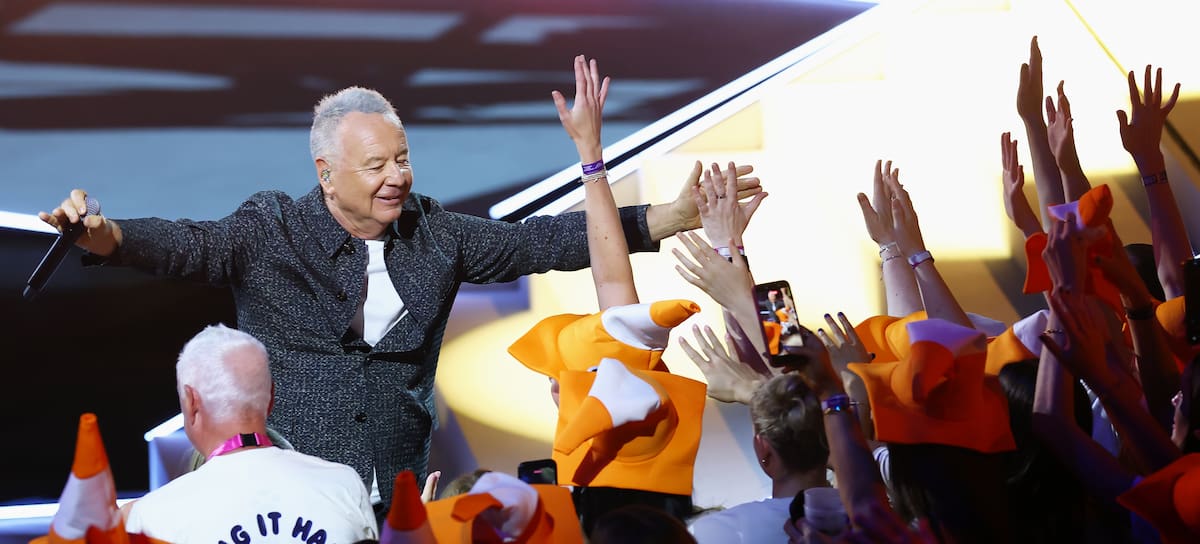 Jim Kerr, cantante de Simple Minds, durante la ceremonia de clausura de los Commonwealth Games de Glasgow de 2026