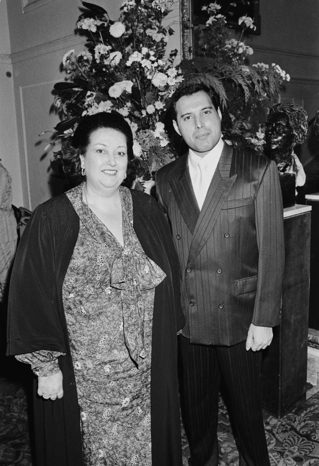 Montserrat Caballé y Freddie Mercury en 1988.