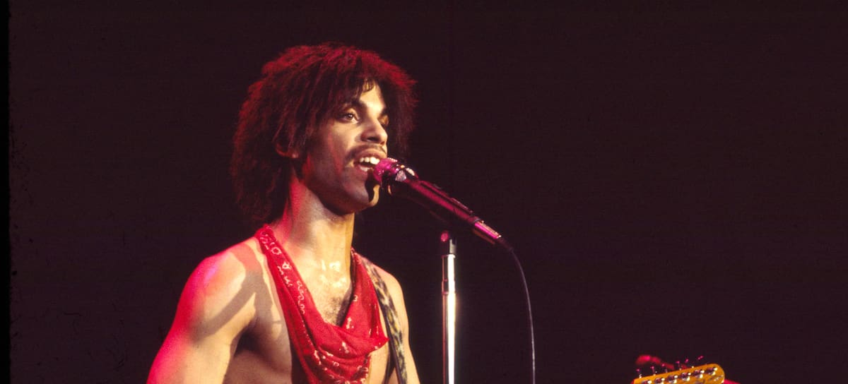 Foto de Prince en un concierto de 1981
