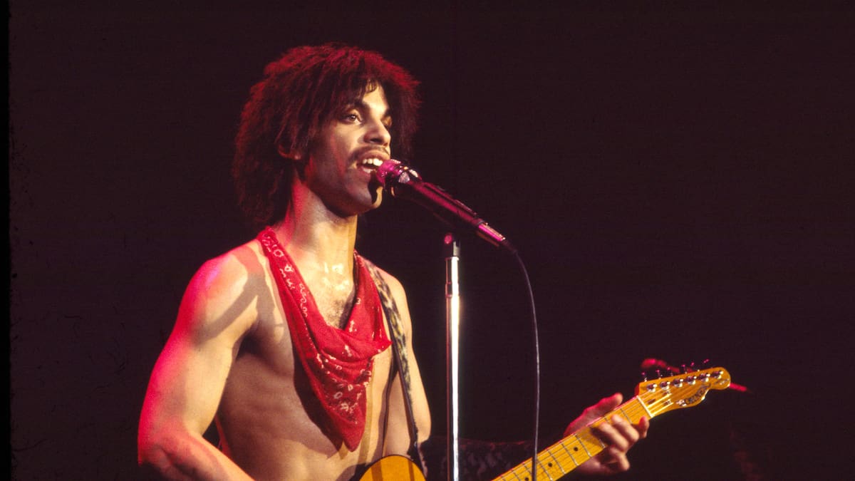 El debut europeo de Prince: diferente, especial, brillante… pero había tan poco público que le puso de mal humor