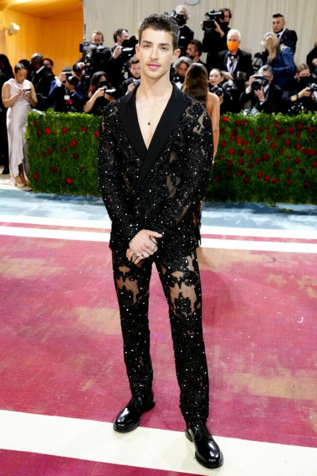 Manu Ríos en la MET Gala 2022.