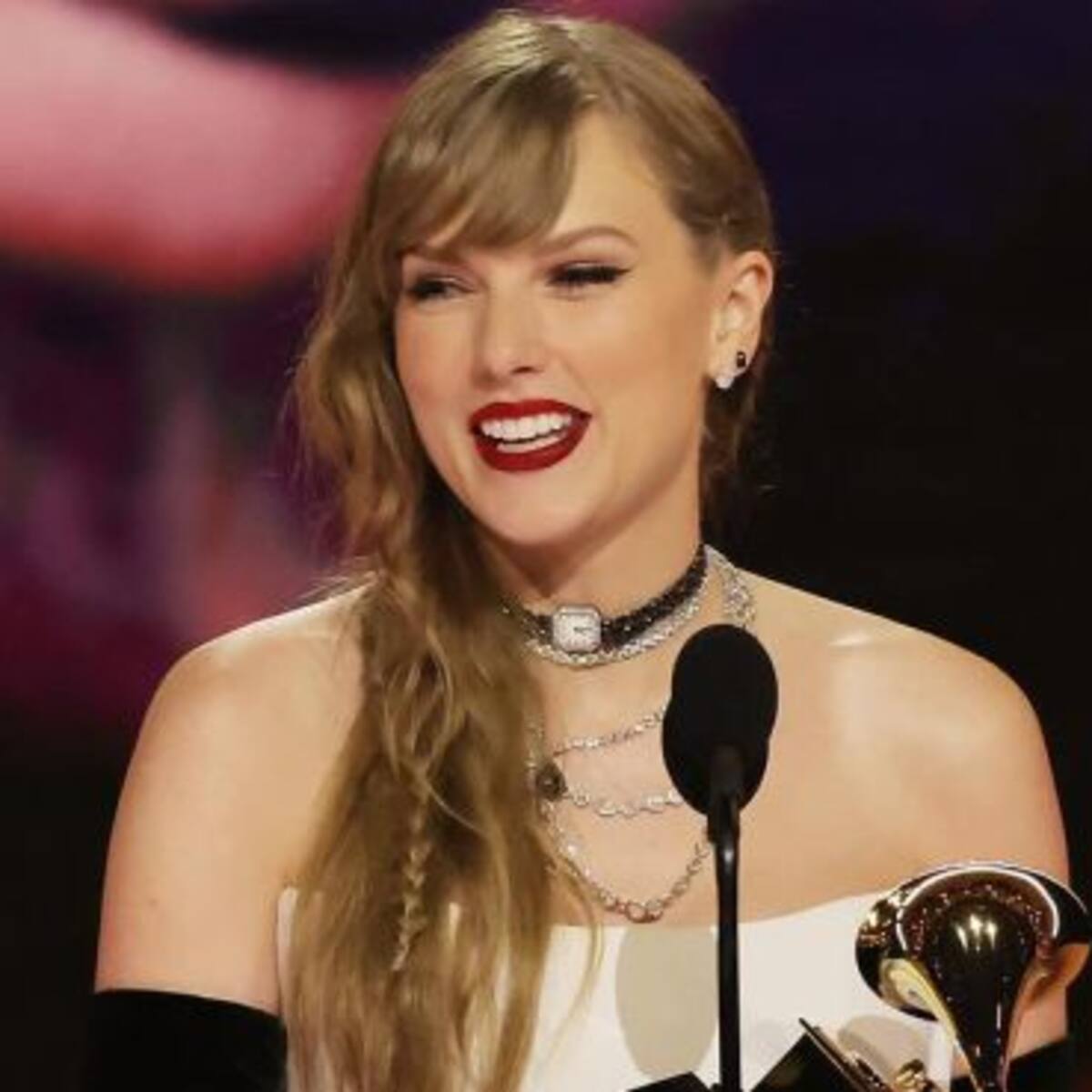Taylor Swift sorprendió con el anuncio de su próximo álbum