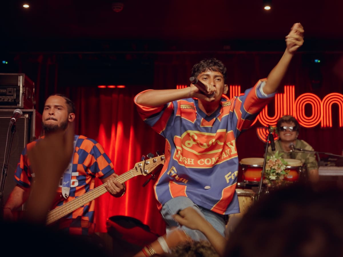 La llegada de Chuwi a Madrid como teloneros de Bad Bunny ha sido uno de los acontecimientos más esperados por muchos de sus fans. Tanto que el 9 de junio disfrutaron de un show en solitario en el Teatro Magno de Madrid para hacerles vibrar con su repertorio.