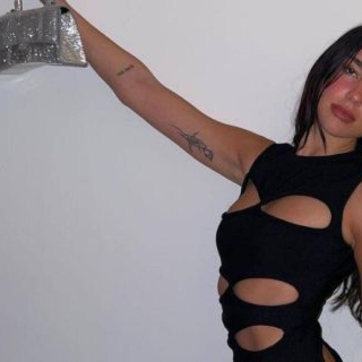 Dua Lipa impactó con una foto desnuda en Instagram