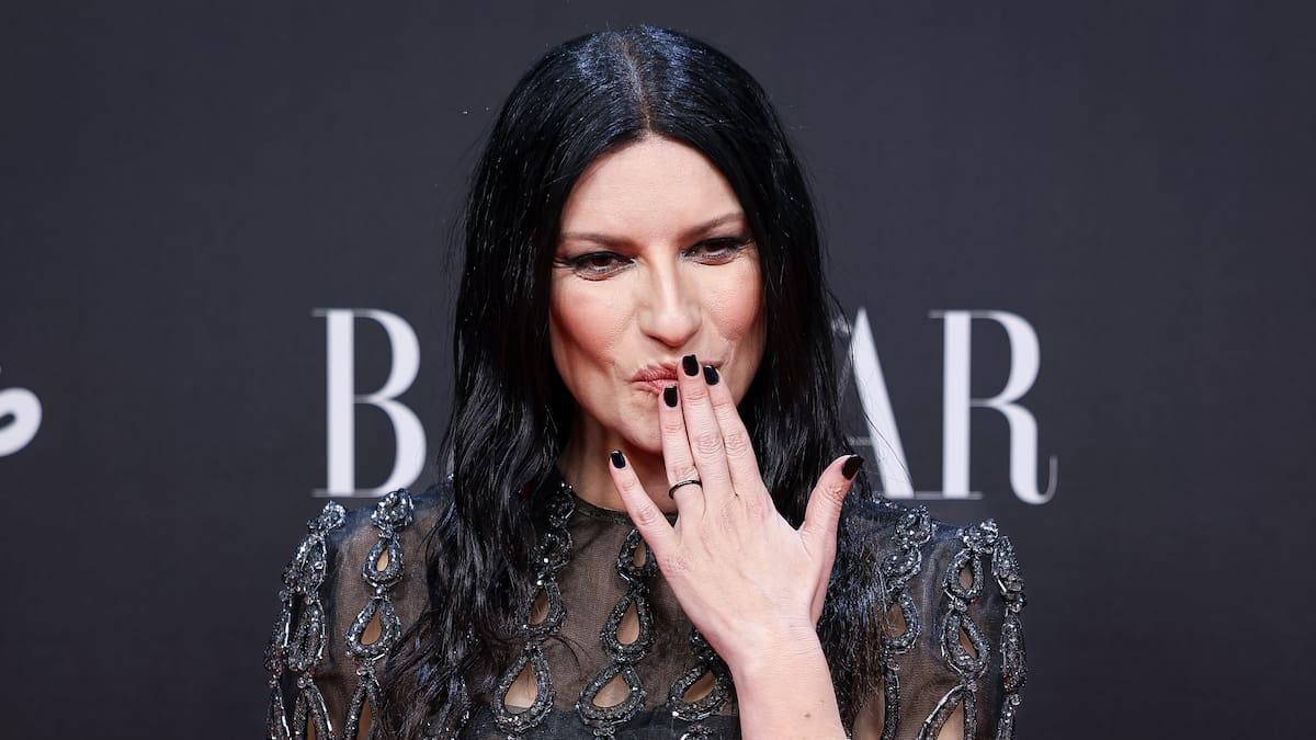 Laura Pausini versiona a Mecano, Shakira, Madonna, Bad Bunny... en su nuevo doble disco