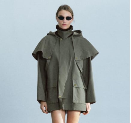Gabardina en color verde