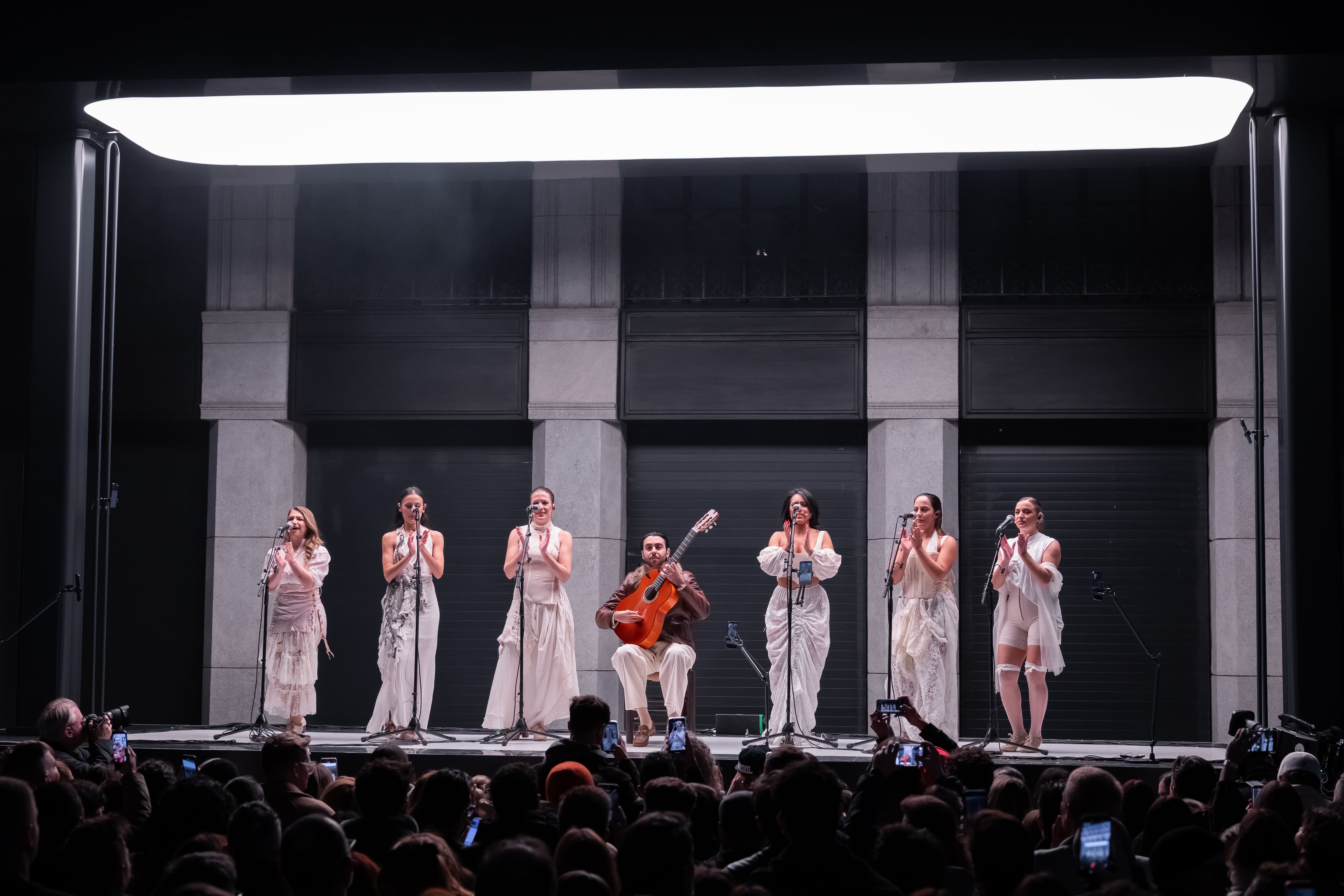 Yerai Cortés en su actuación en el evento &#039;El Encuentro&#039; de Apple en Madrid. / Aldara Zarraoa/Getty Images)