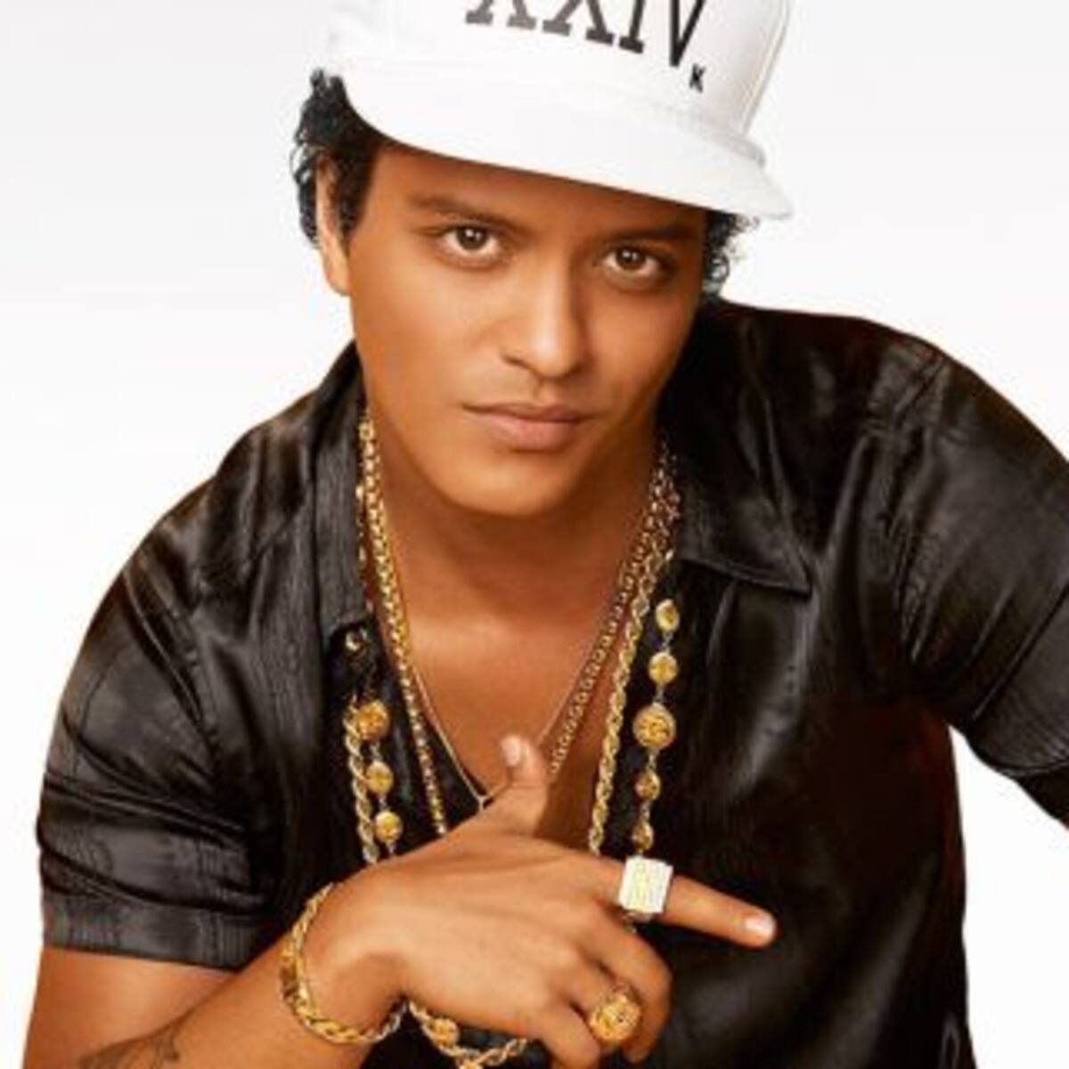 ¡Bruno Mars llegó a la cima del chart!