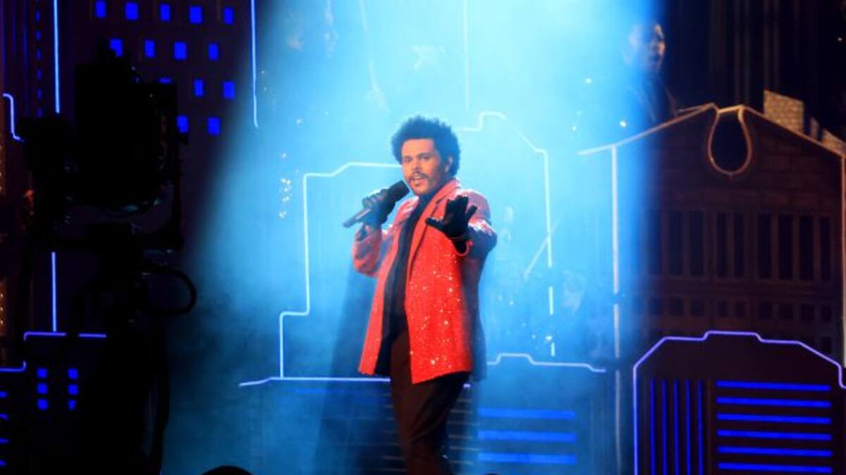 Así fue la actuación de The Weeknd en la Super Bowl 2021