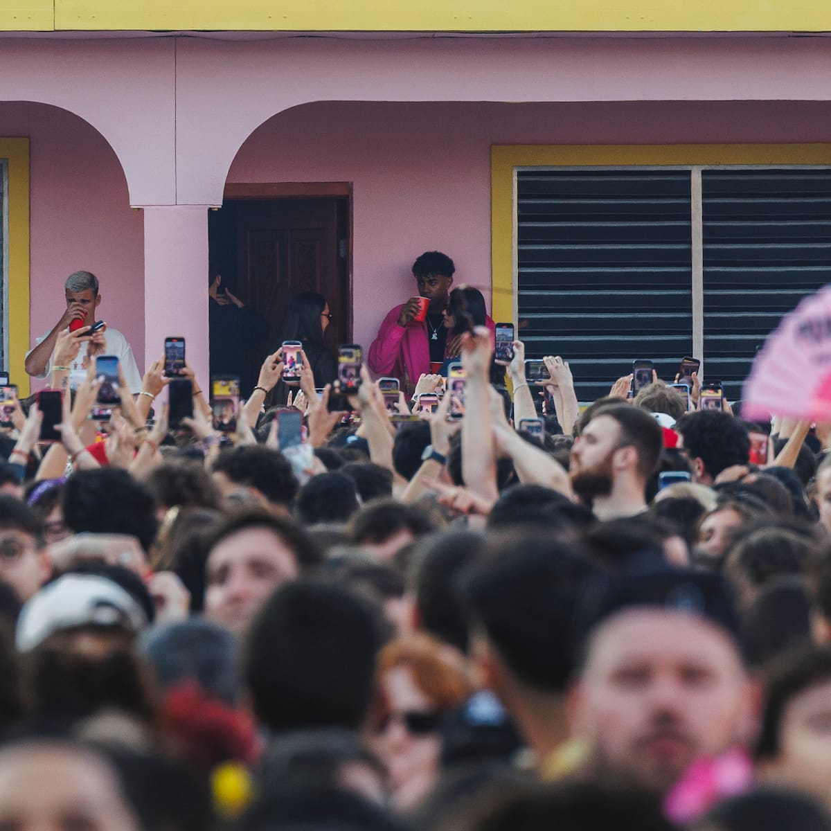 Lola Lolita, Marcelo y Noah Schnapp, entre los invitados a 'La Casita' de Bad Bunny en su tercera fecha en Madrid