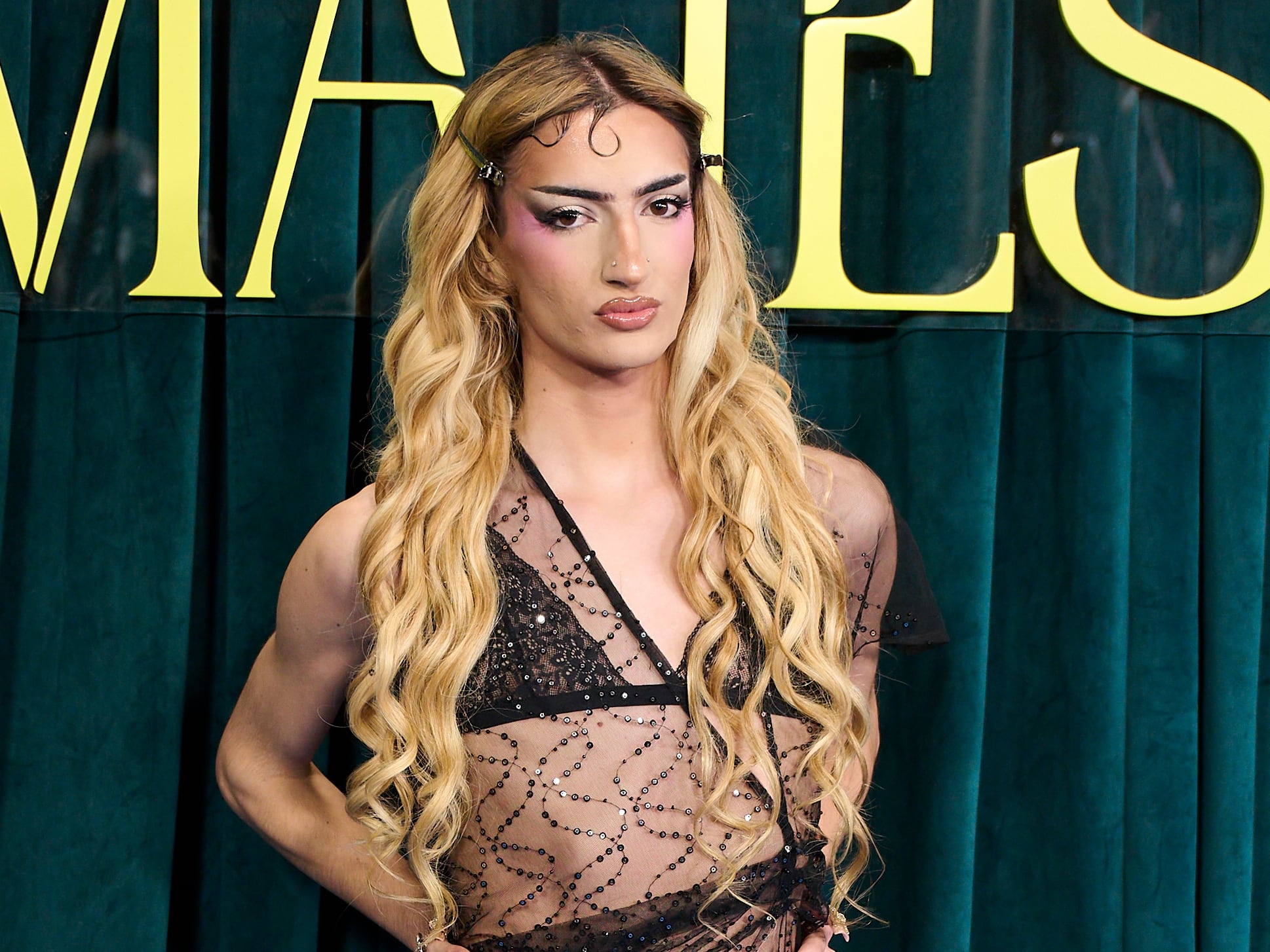 Shannis en la premiere de 'Su Majestad'