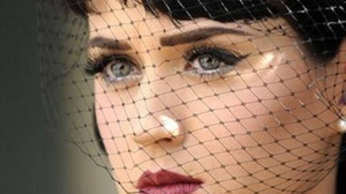 Katy Perry desvelará su lado más oscuro