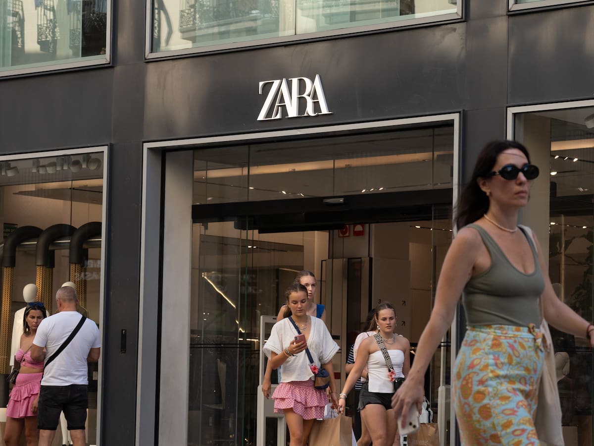 10 trucos para conseguir todas las prendas de Zara que tienes fichadas online en las rebajas 2026