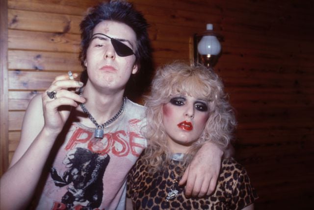 Sid Vicious y Nancy Spungen, en su apartamento (1978).