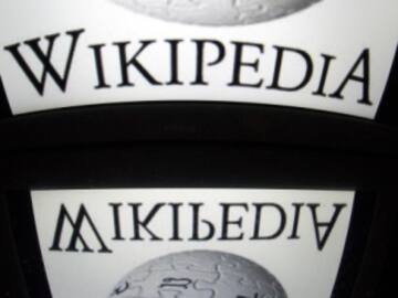 Wikipedia regresa de su bloqueo de protesta a reforma de la ley de derechos de autor.