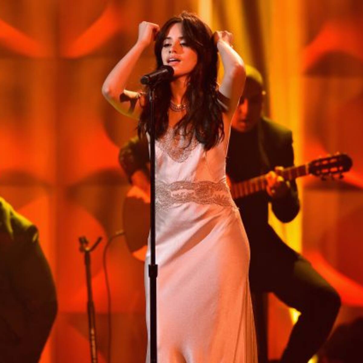 Tenemos las dos nuevas canciones de Camila Cabello