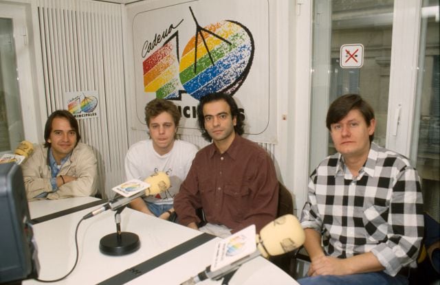 Los Secretos entrevistados en Los 40 Principales durante la presentación de &#039;Adiós tristeza&#039; en 1993.