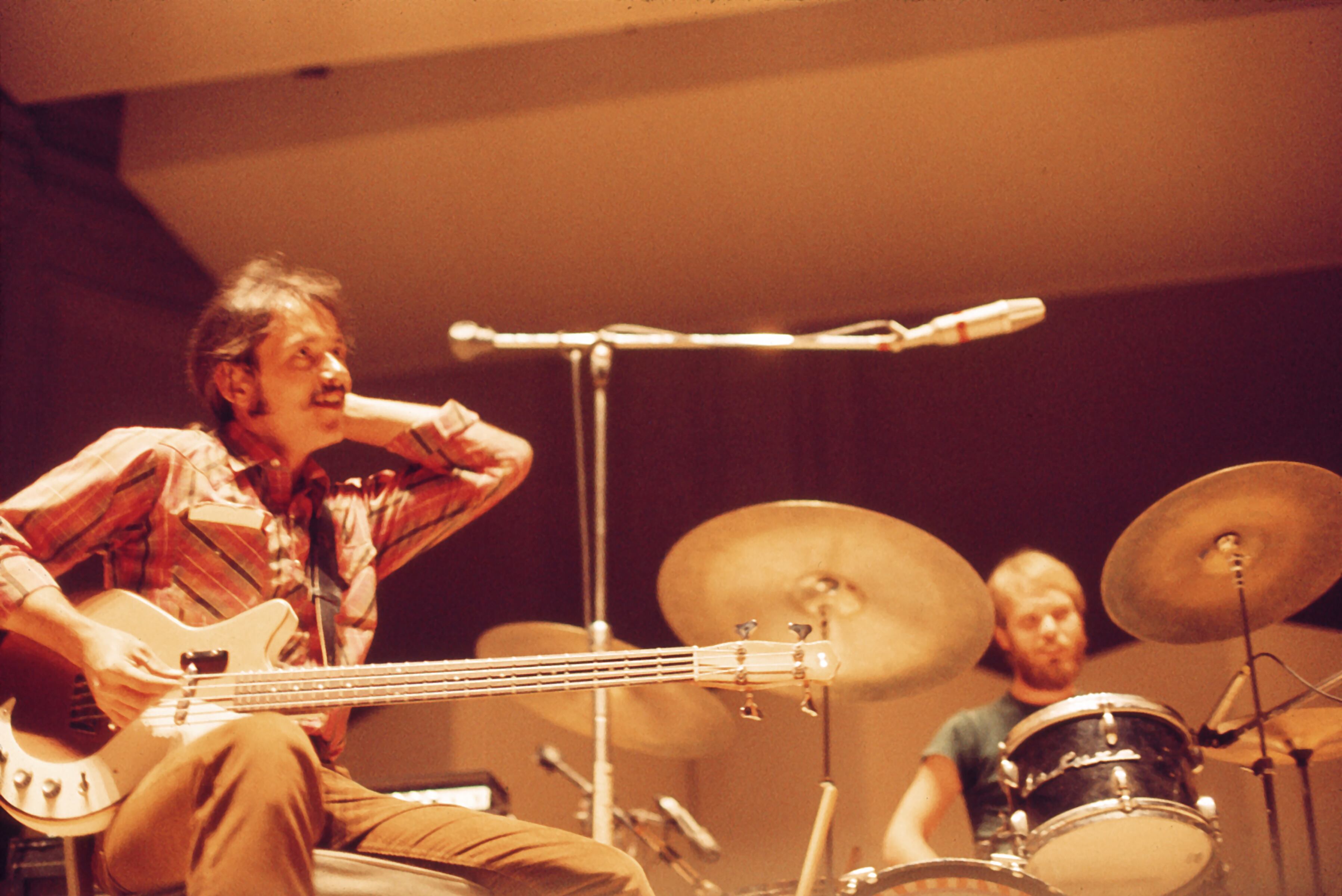 Jesse Colin Young, miembro en The Youngbloods, en 1970 en Nueva York.