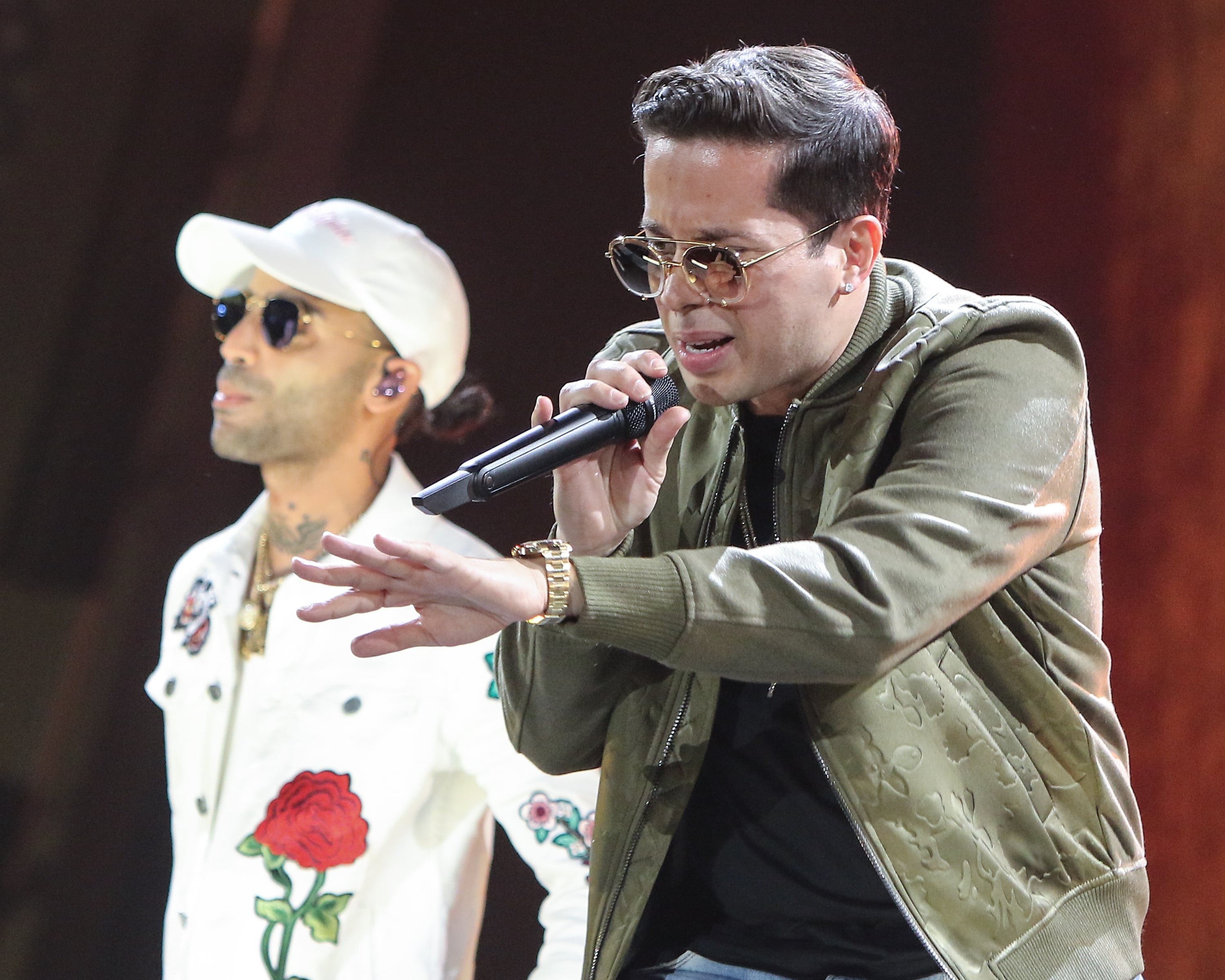 Arcángel y De La Ghetto en Premios Juventud 2017