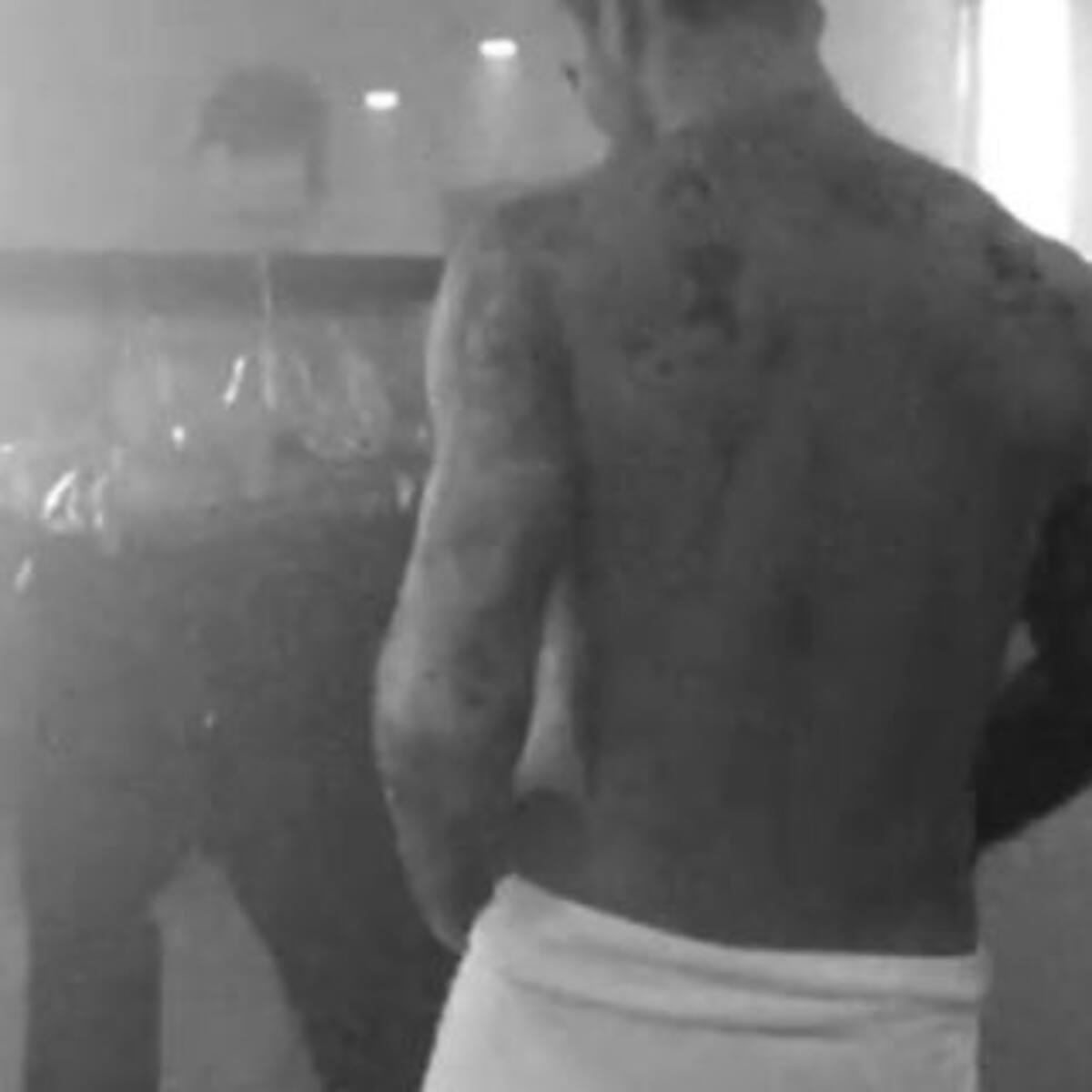 Adam Levine sin ropa en el nuevo video de Maroon 5