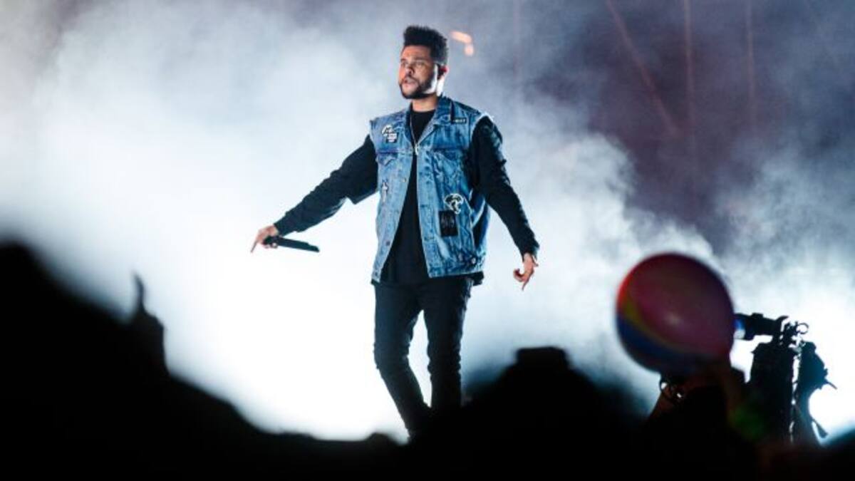 The Weeknd en medio de un triángulo amoroso
