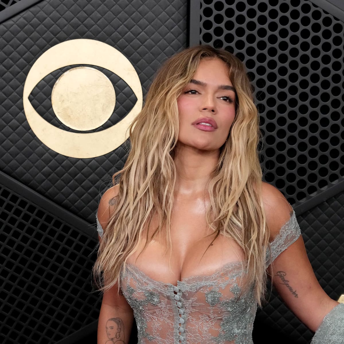 Los 35 de Karol G: un cumpleaños marcado por Sofía Vergara y Becky G