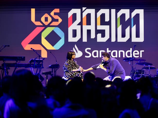 Aitana protagoniza el primero de los conciertos LOS40 Básico Santander de 2023, que tuvo lugar en el Teatro Eslava y estuvo presentado por Tony Aguilar.