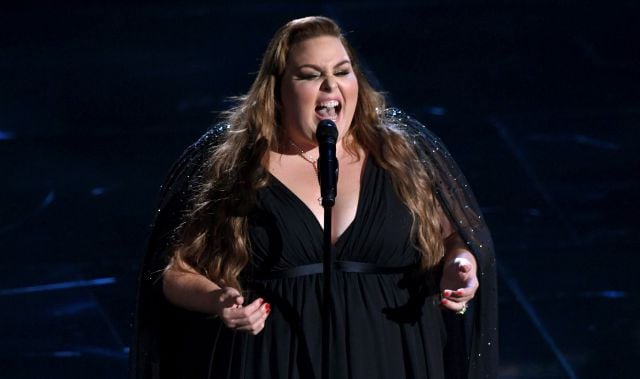 Chrissy Metz en el tercer espectáculo musical de la noche